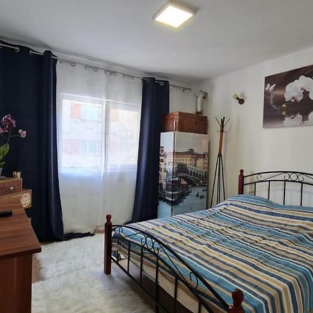 Iulia Sulina Deluxe Appartement Buitenkant foto