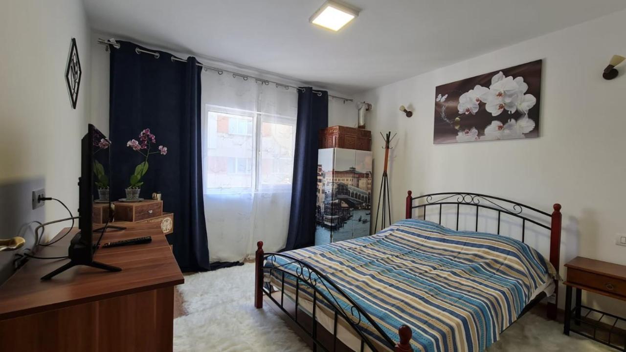 Iulia Sulina Deluxe Appartement Buitenkant foto